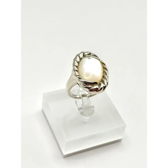 Mother of Pearl Sterling Silver Handmade Statement Ring‎ Size 8.75 - Picture 2 of 8